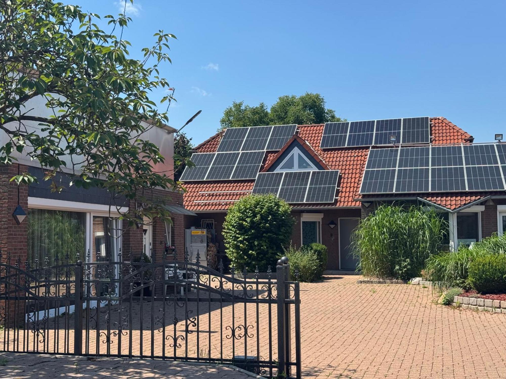 Modern House Gehrden Auf 2 Etagen, Nice Garten, Barbecue, Contactless Check-In, Free Parking Exterior foto
